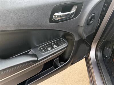 2014 Dodge Charger SE 4dr Sedan - Photo 8 - Garden City, ID 83714