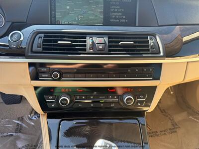 2013 BMW 5 Series 528i xDrive - Photo 25 - Garden City, ID 83714