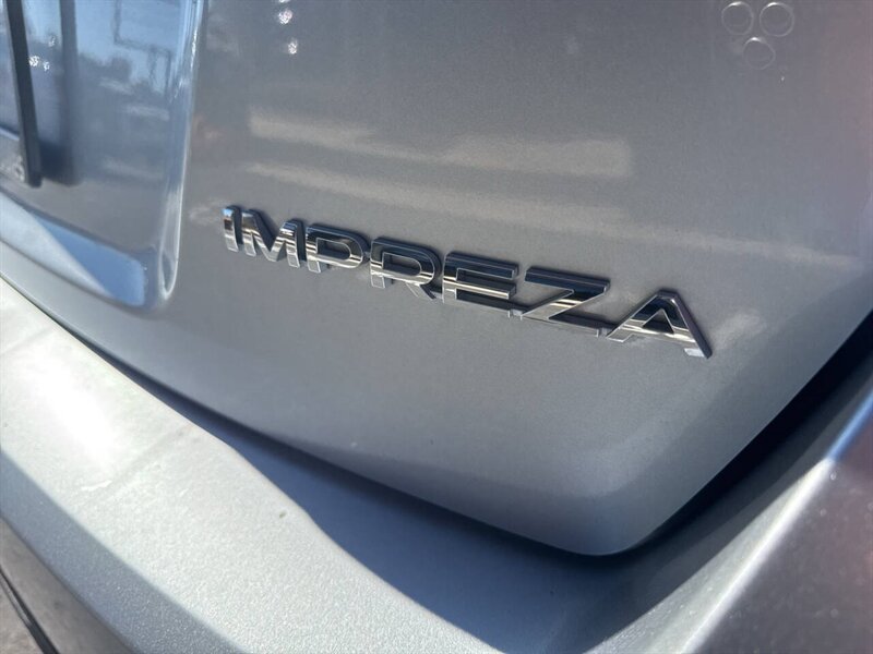 2013 Subaru Impreza 2.0i Premium AWD 4dr Wagon CVT - Photo 31 - Garden City, ID 83714