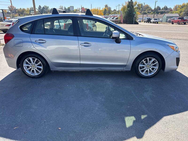 2013 Subaru Impreza 2.0i Premium AWD 4dr Wagon CVT - Photo 8 - Garden City, ID 83714