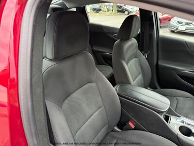 2017 Chevrolet Malibu LT   - Photo 19 - Garden City, ID 83714