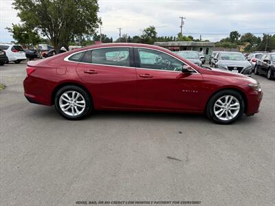 2017 Chevrolet Malibu LT   - Photo 7 - Garden City, ID 83714