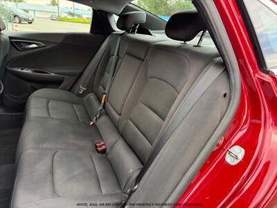 2017 Chevrolet Malibu LT   - Photo 15 - Garden City, ID 83714