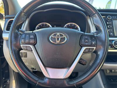 2017 Toyota Highlander Limited AWD 4dr SUV - Photo 28 - Garden City, ID 83714