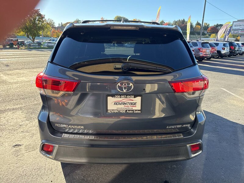 2017 Toyota Highlander Limited AWD 4dr SUV - Photo 6 - Garden City, ID 83714