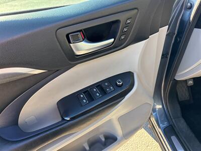 2017 Toyota Highlander Limited AWD 4dr SUV - Photo 12 - Garden City, ID 83714