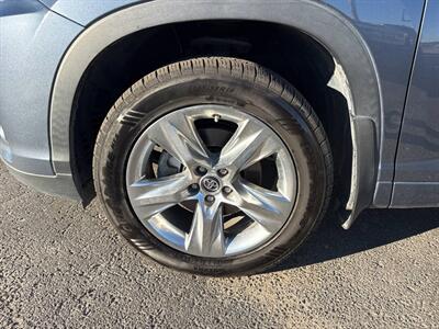 2017 Toyota Highlander Limited AWD 4dr SUV - Photo 26 - Garden City, ID 83714