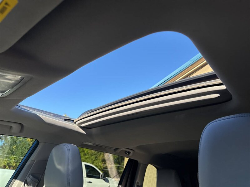 2017 Toyota Highlander Limited AWD 4dr SUV - Photo 15 - Garden City, ID 83714