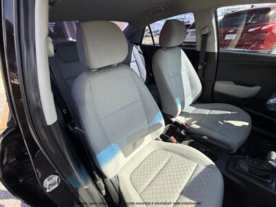 2018 Kia Rio LX   - Photo 16 - Garden City, ID 83714