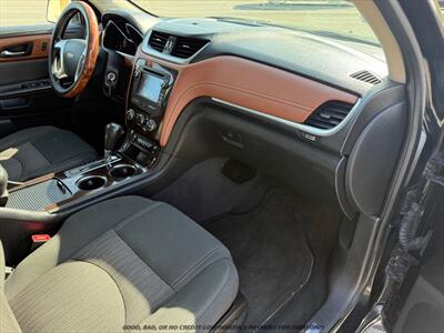 2015 Chevrolet Traverse LT   - Photo 22 - Garden City, ID 83714