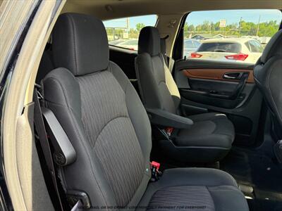 2015 Chevrolet Traverse LT   - Photo 19 - Garden City, ID 83714