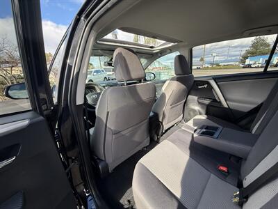 2014 Toyota RAV4 XLE   - Photo 14 - Garden City, ID 83714
