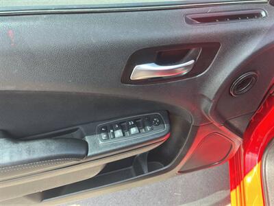 2018 Dodge Charger SXT 4dr Sedan - Photo 9 - Garden City, ID 83714