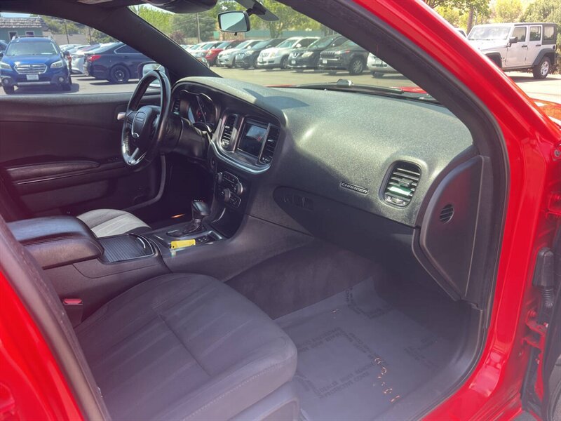 2018 Dodge Charger SXT 4dr Sedan - Photo 22 - Garden City, ID 83714