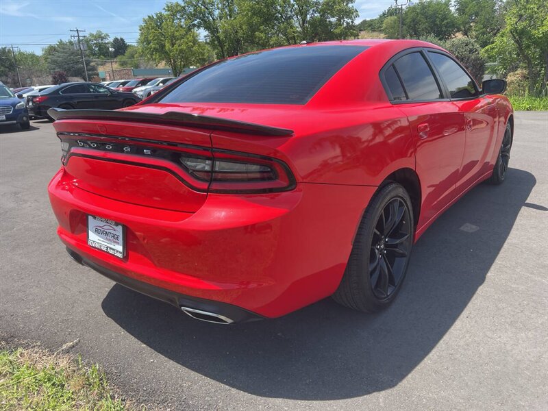 2018 Dodge Charger SXT 4dr Sedan - Photo 7 - Garden City, ID 83714