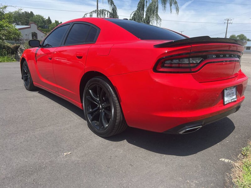 2018 Dodge Charger SXT 4dr Sedan - Photo 5 - Garden City, ID 83714