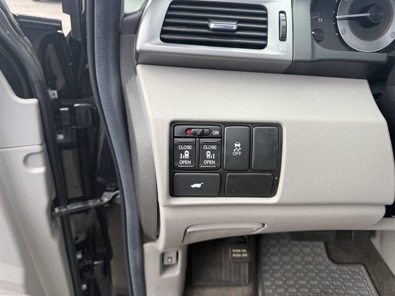 2013 Honda Odyssey EX L 4dr Mini Van - Photo 25 - Garden City, ID 83714