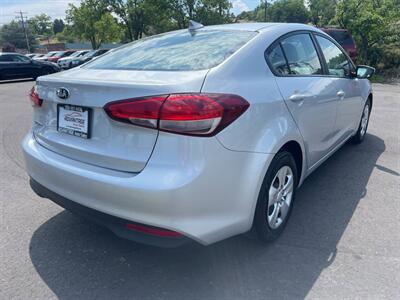 2018 Kia Forte LX 4dr Sedan 6A - Photo 7 - Garden City, ID 83714