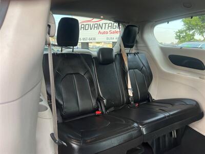 2020 Chrysler Pacifica Touring L 4dr Mini Van - Photo 17 - Garden City, ID 83714
