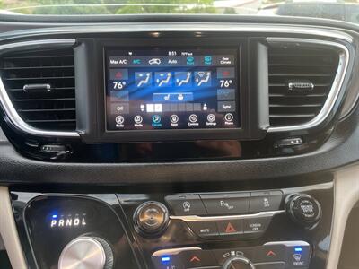 2020 Chrysler Pacifica Touring L 4dr Mini Van - Photo 26 - Garden City, ID 83714