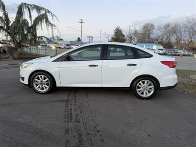 2017 Ford Focus S   - Photo 4 - Garden City, ID 83714