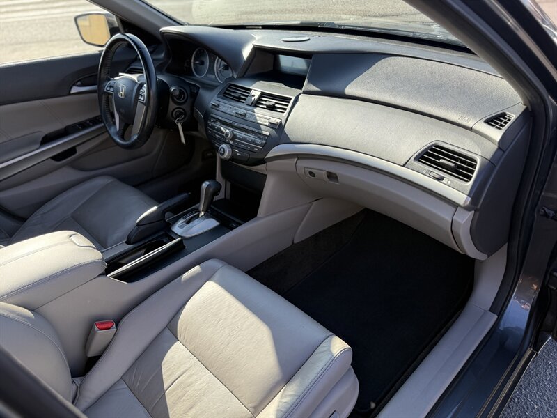 2010 Honda Accord EX-L V6 - Photo 22 - Garden City, ID 83714