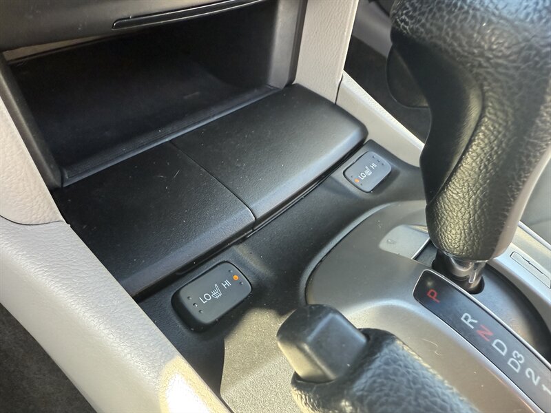 2010 Honda Accord EX-L V6 - Photo 28 - Garden City, ID 83714