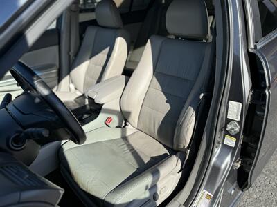 2010 Honda Accord EX-L V6 - Photo 12 - Garden City, ID 83714