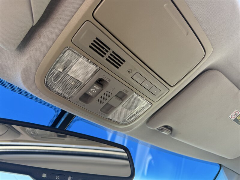 2010 Honda Accord EX-L V6 - Photo 30 - Garden City, ID 83714