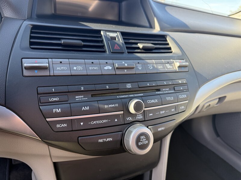 2010 Honda Accord EX-L V6 - Photo 27 - Garden City, ID 83714