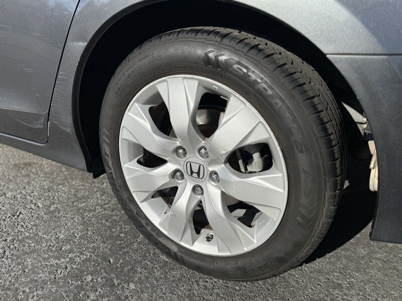 2010 Honda Accord EX-L V6 - Photo 24 - Garden City, ID 83714