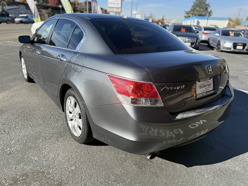 2010 Honda Accord EX-L V6 - Photo 5 - Garden City, ID 83714