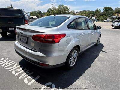 2015 Ford Focus SE - Photo 7 - Garden City, ID 83714