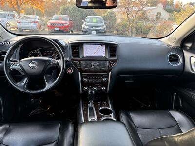 2015 Nissan Pathfinder Platinum V6 - Photo 9 - Garden City, ID 83714