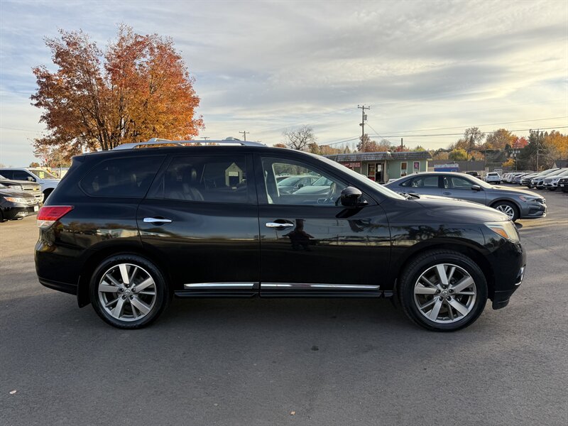 2015 Nissan Pathfinder Platinum V6 - Photo 8 - Garden City, ID 83714