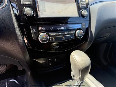 2015 Nissan Rogue SV   - Photo 27 - Garden City, ID 83714