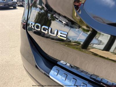 2015 Nissan Rogue SV   - Photo 31 - Garden City, ID 83714