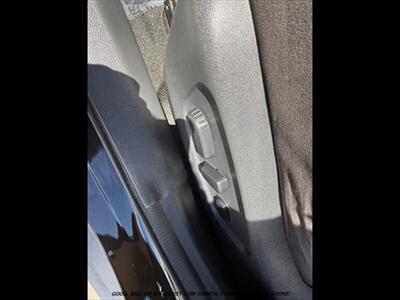 2015 Nissan Rogue SV   - Photo 29 - Garden City, ID 83714