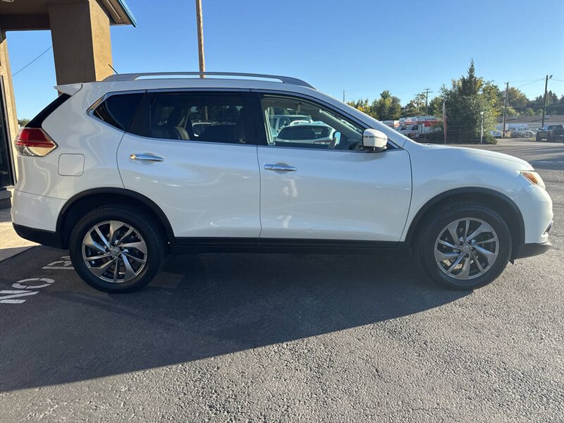 2015 Nissan Rogue SL AWD 4dr Crossover - Photo 8 - Garden City, ID 83714
