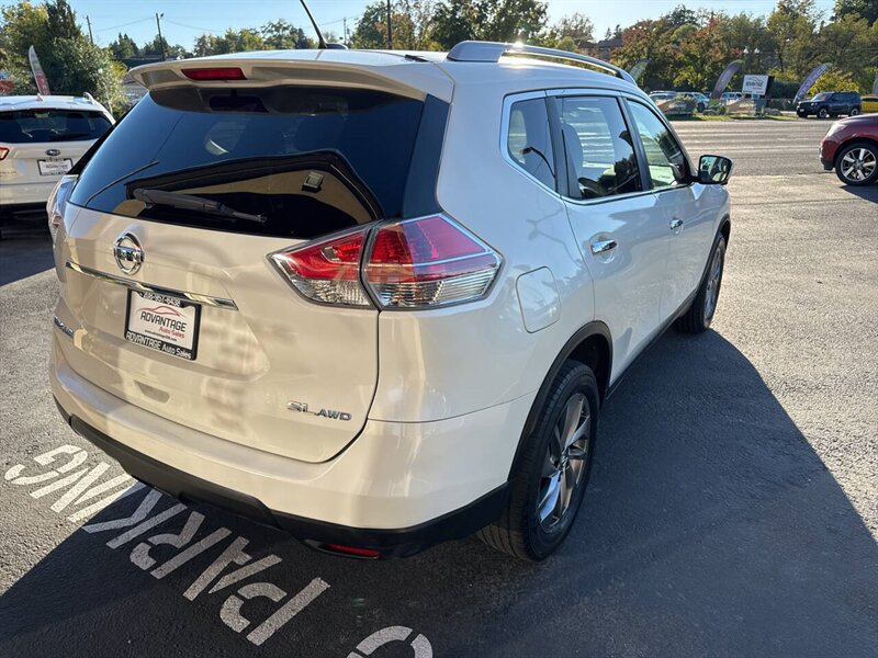 2015 Nissan Rogue SL AWD 4dr Crossover - Photo 7 - Garden City, ID 83714