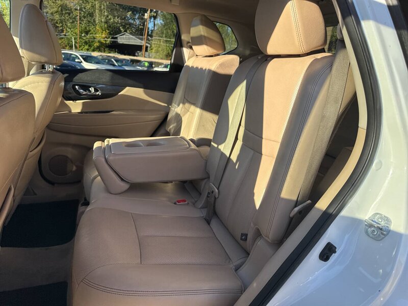 2015 Nissan Rogue SL AWD 4dr Crossover - Photo 17 - Garden City, ID 83714