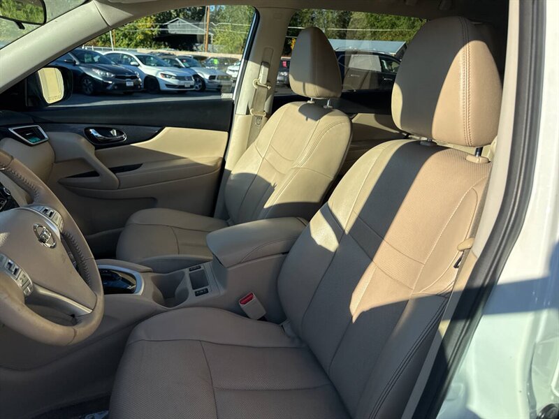 2015 Nissan Rogue SL AWD 4dr Crossover - Photo 12 - Garden City, ID 83714