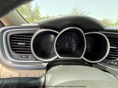 2015 Kia Optima LX - Photo 12 - Garden City, ID 83714