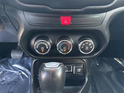 2016 Jeep Renegade Sport 4dr SUV - Photo 27 - Garden City, ID 83714