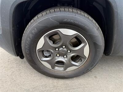 2016 Jeep Renegade Sport   - Photo 24 - Garden City, ID 83714