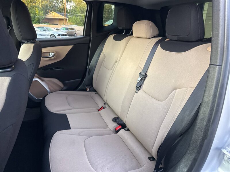 2016 Jeep Renegade Sport 4dr SUV - Photo 15 - Garden City, ID 83714