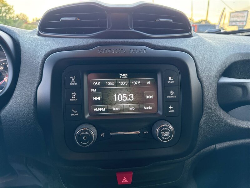 2016 Jeep Renegade Sport 4dr SUV - Photo 25 - Garden City, ID 83714