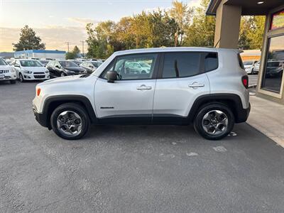 2016 Jeep Renegade Sport 4dr SUV - Photo 4 - Garden City, ID 83714