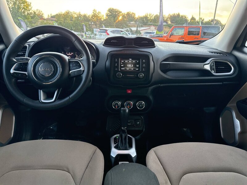 2016 Jeep Renegade Sport 4dr SUV - Photo 9 - Garden City, ID 83714