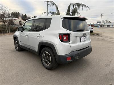 2016 Jeep Renegade Sport   - Photo 5 - Garden City, ID 83714